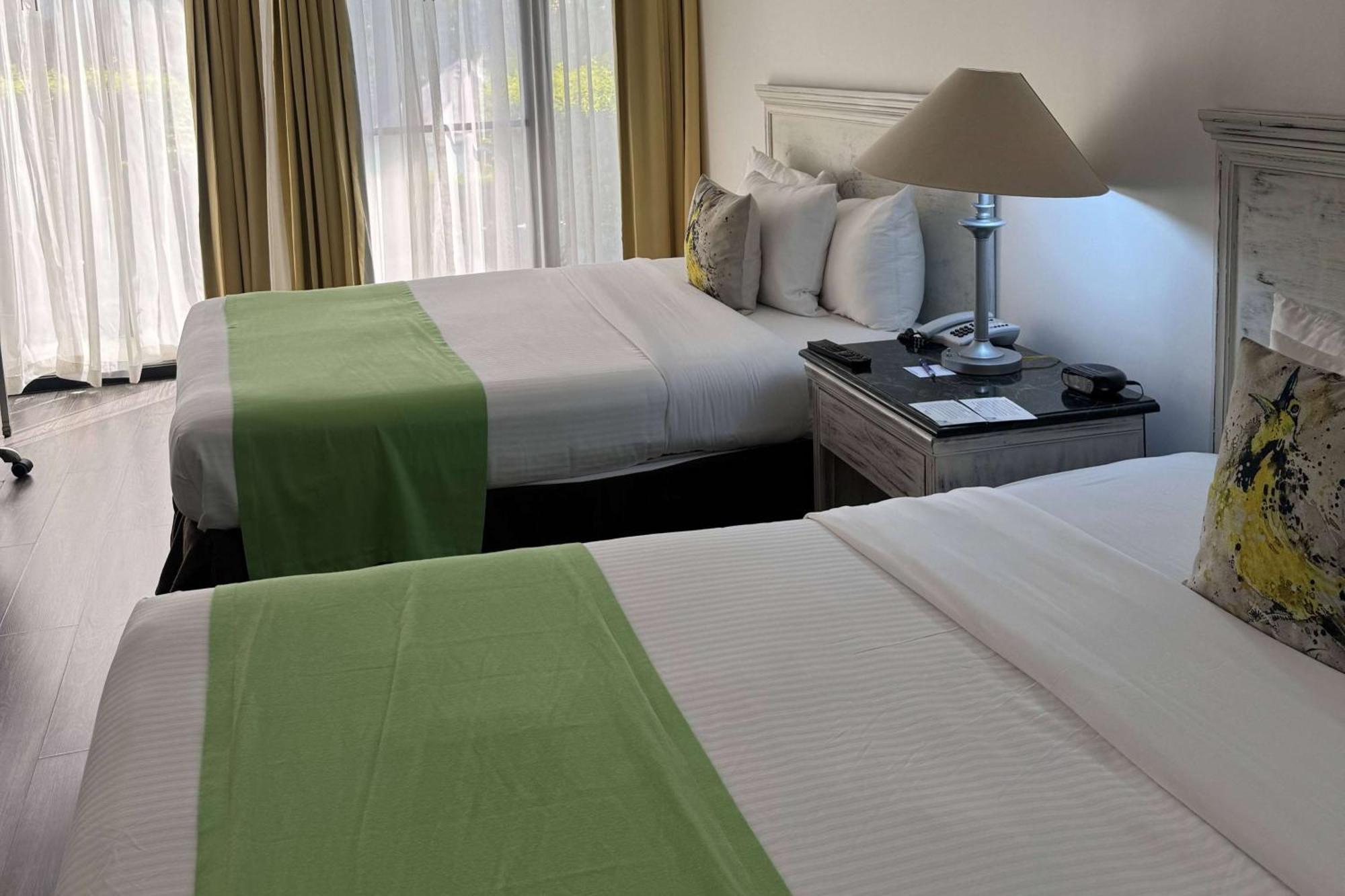 Wyndham San Jose Herradura ภายนอก รูปภาพ A room at the hotel